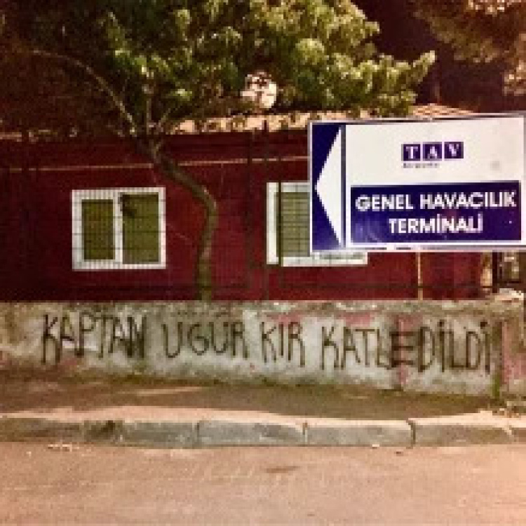 KAPTAN UĞUR KIR KATLEDİLDİ